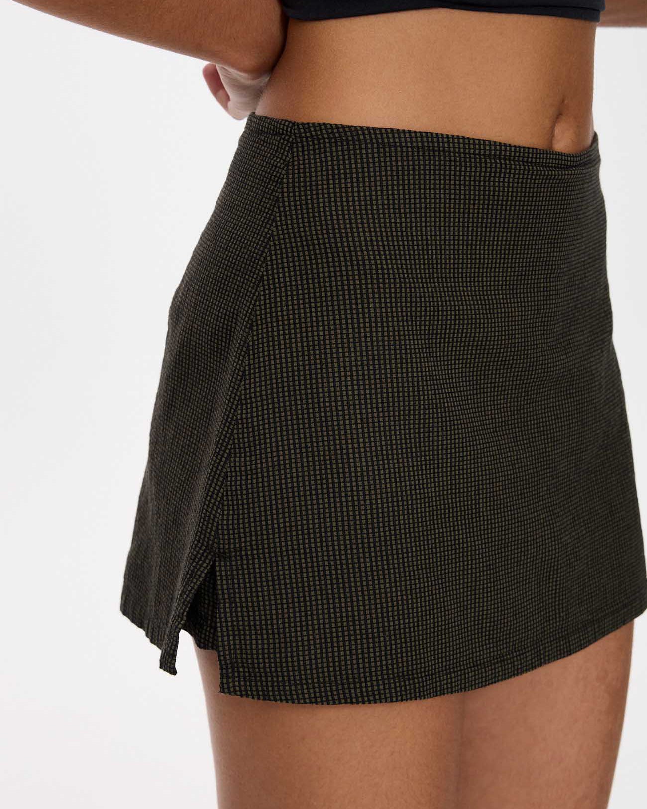 Lost Control Mid Rise Skort
