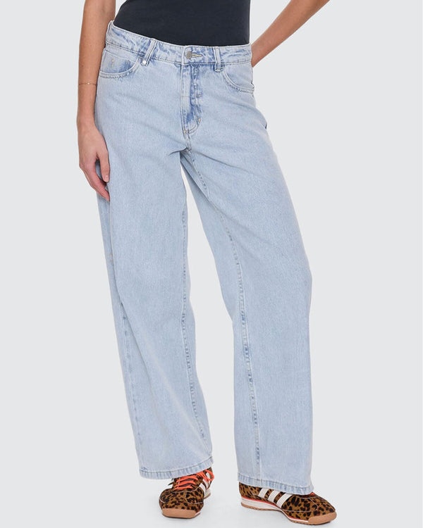 Billie Low Fortune Favours Jean