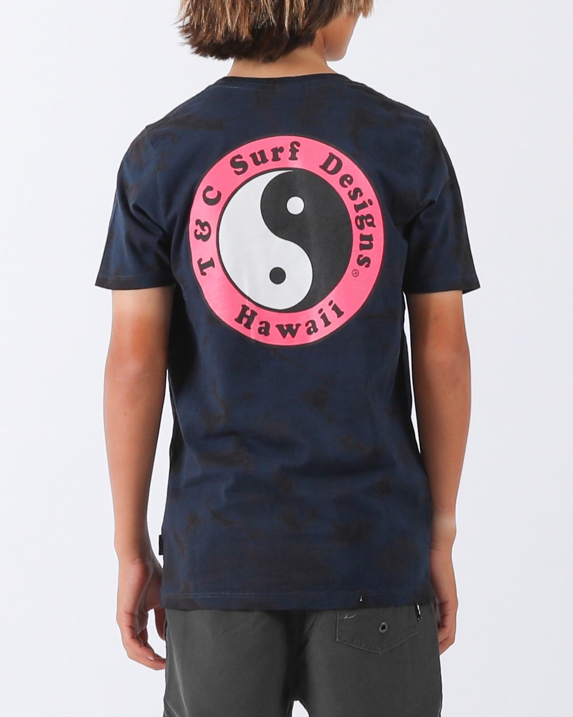 Back view navy tee with large pink T&C Surf Designs Hawaii yin yang print