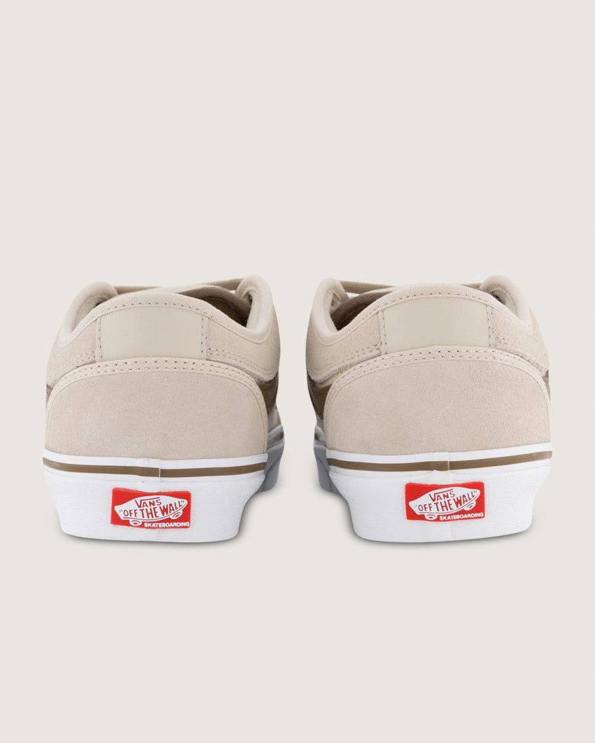 Skate Chukka Low Sidestripe Shoe