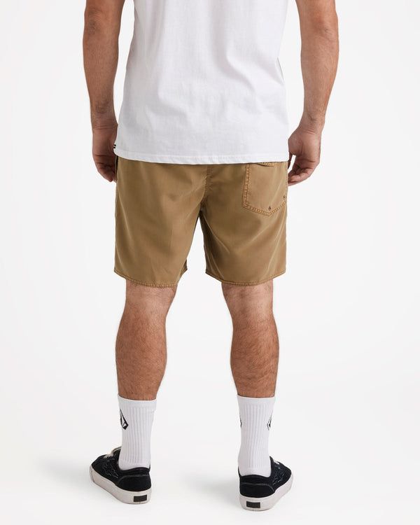 Center Trunk 17 Inch