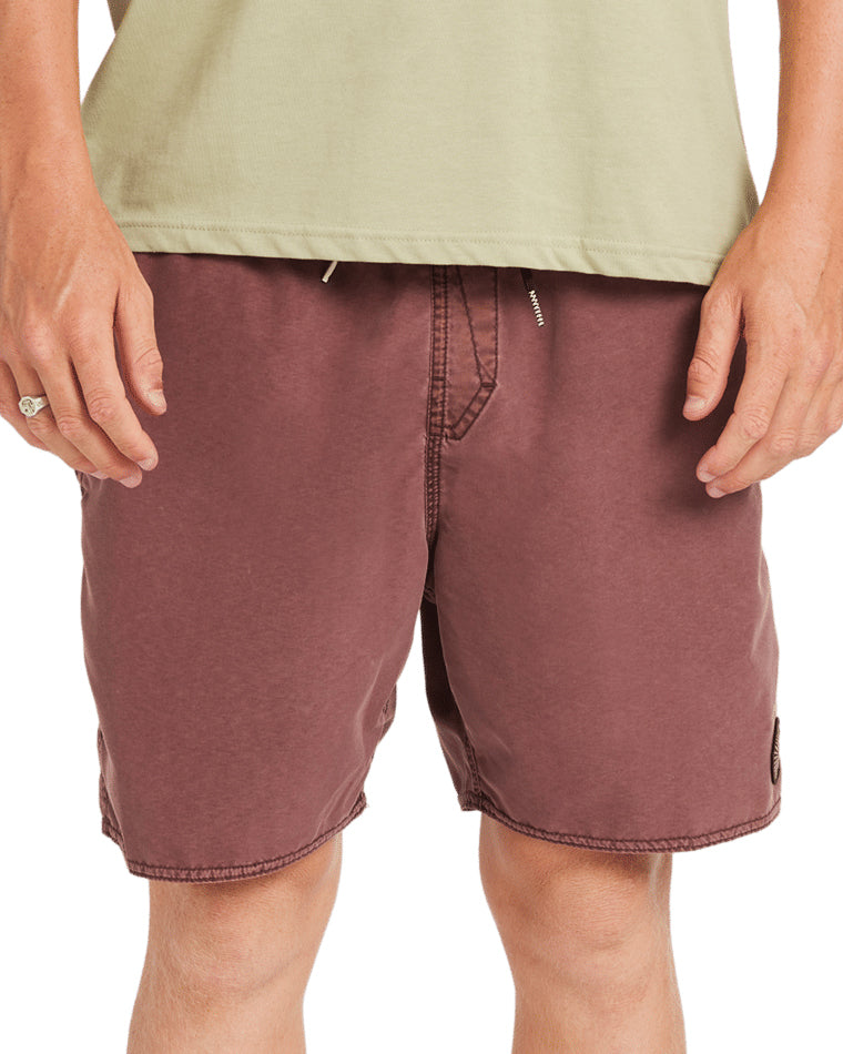 Center Trunk 17 Inch