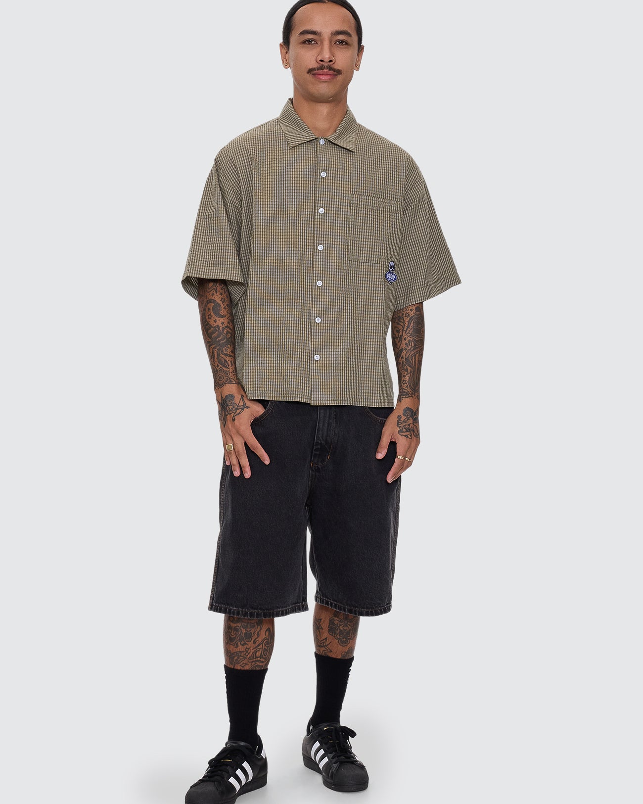 Jaws Box Fit Cropped Short Sleeve Shirt
