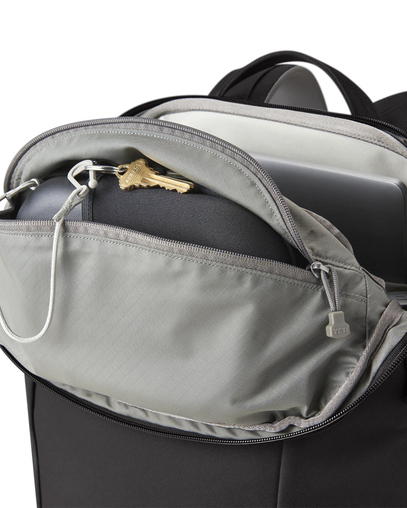Crossroads Backpack 22L V2