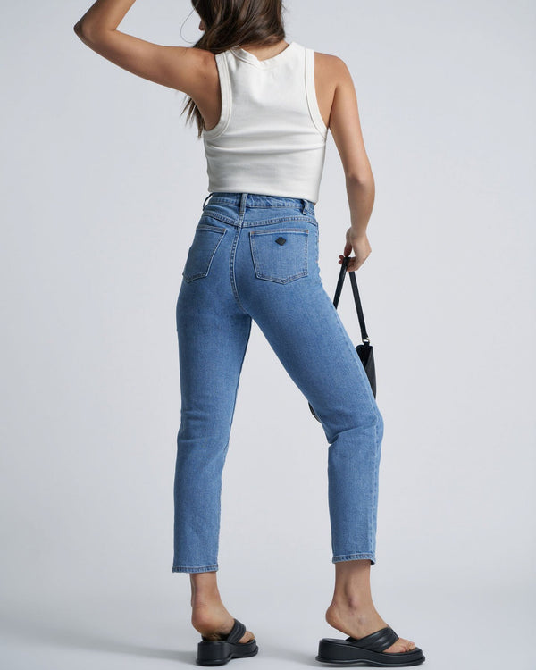 A 94 High Slim Jean