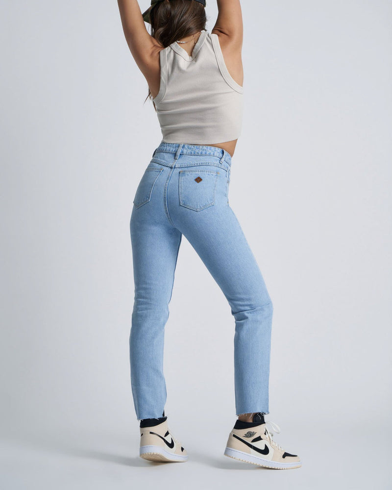 A 94 High Slim Jean