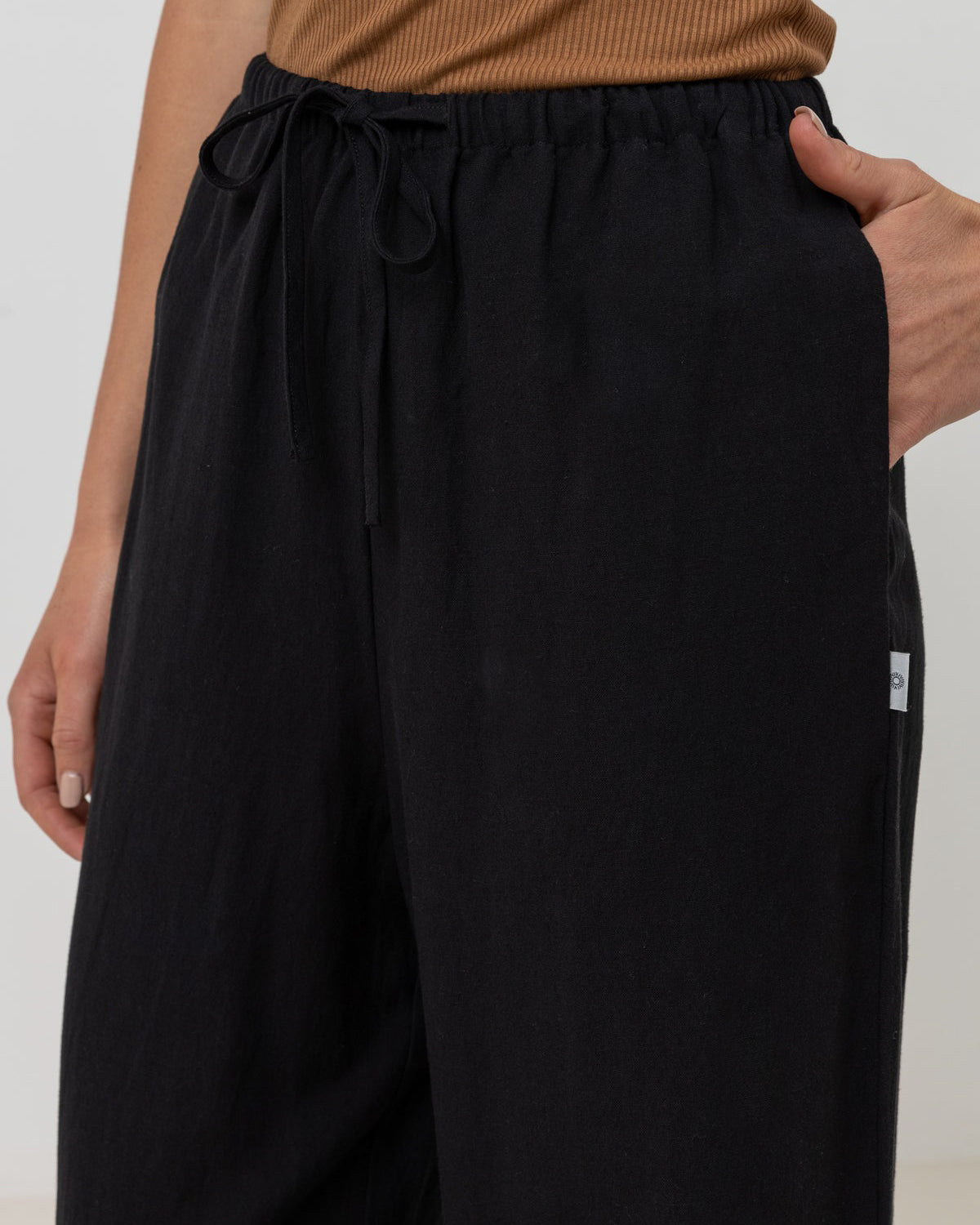 Classic Drawstring Pant