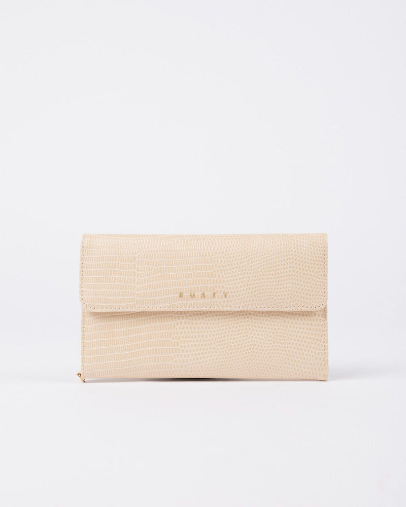 Mila Travel Wallet